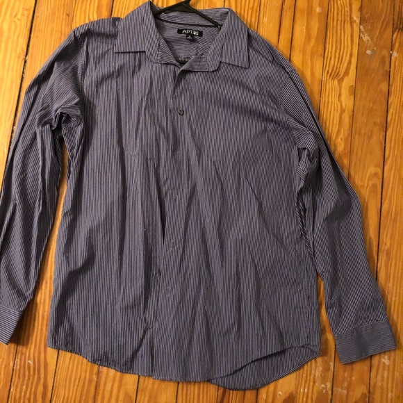 Button down shirt - Picture 1 of 4